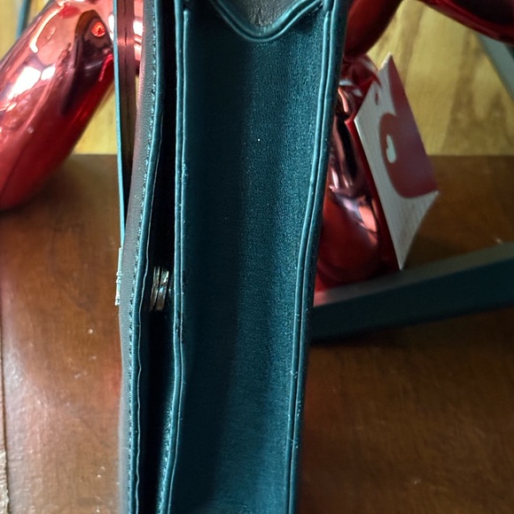 Kendall & Kylie Black Crossbody Bag - Picture 4 of 9